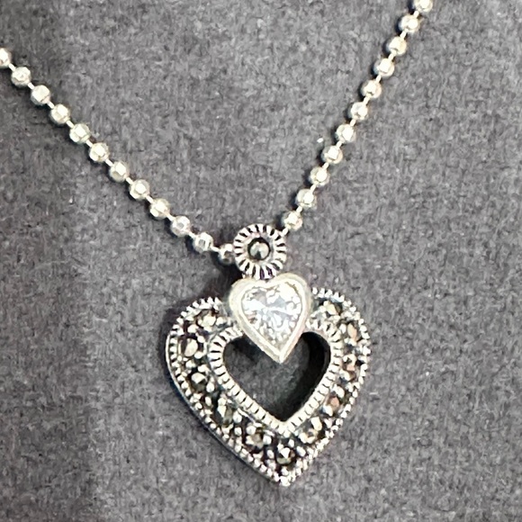 Heart Pendant Sterling Silver Necklace Marcasite 5g 17’ Bead Ball Chain 5511 - Picture 10 of 13